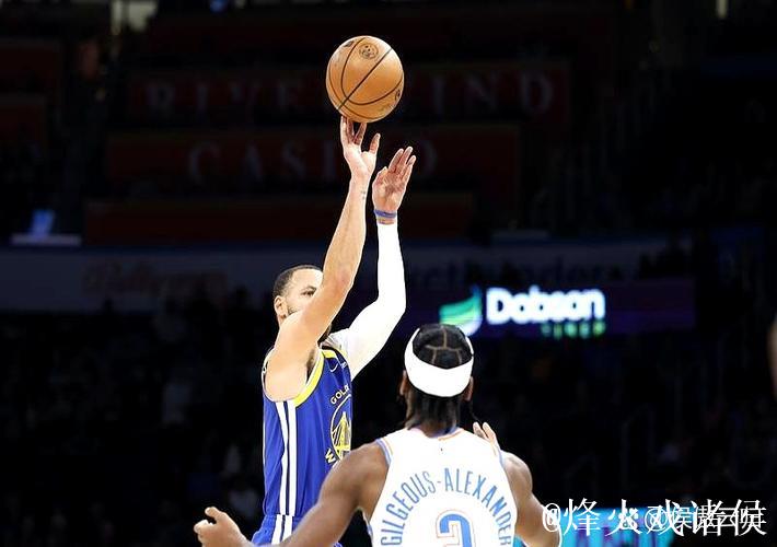 梅尔顿谈与库里搭档：我不能只盯着他，需要保持进攻侵略性